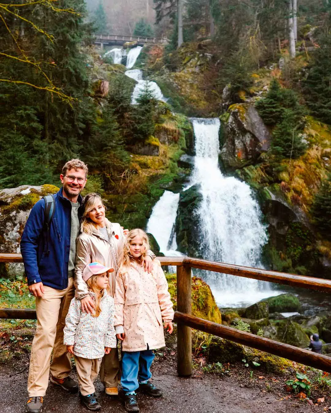 Selva Negra con niños Cascadas de Triberg
